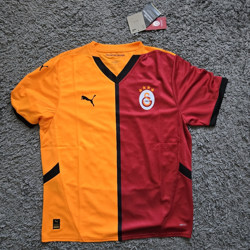 Puma Galatasaray SK Istanbul 24/25 GSK Home Jersey 779650-01 Sz XL NWT